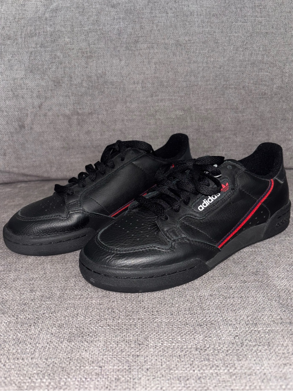 ‼️NEW Adidas Originals Continental 80 sneakers in a black and red color